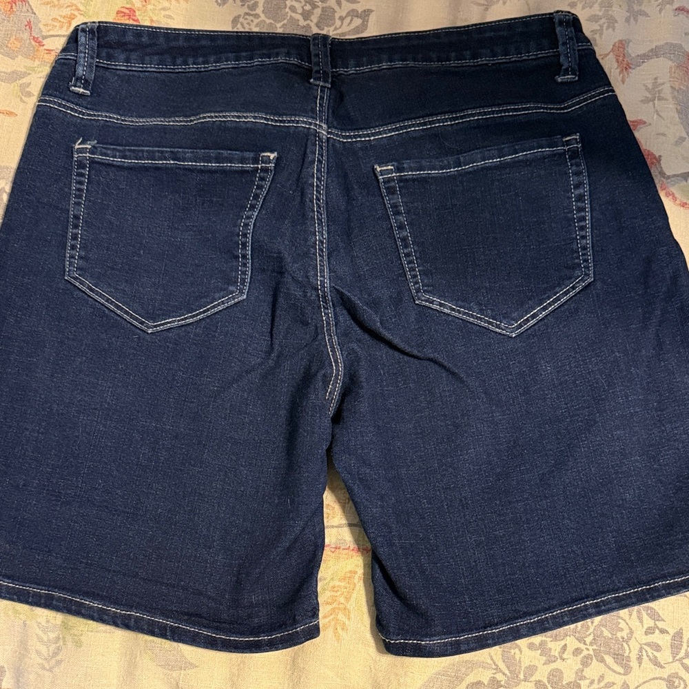Wrangler Dark Blue Denim Shorts with White Accents - Picture 3 of 3